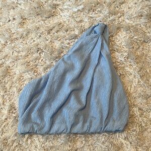 A&F Asymmetrical One-Shoulder Knotted Crinkle Set Top ; Light Blue